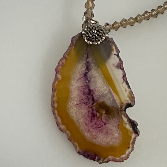 JADE stone Purple and Gold Pendant Necklace​​​​​​ - Picture 12 of 12
